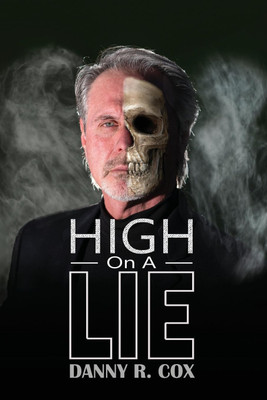 High on a Lie(English, Paperback, Cox Danny)