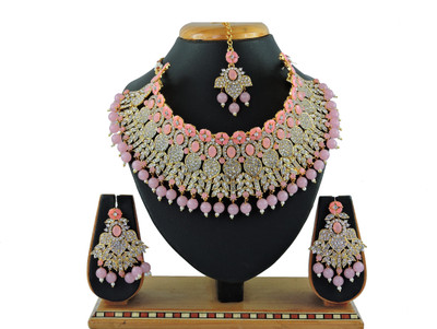 KAHAR CREATION Alloy Gold-plated Pink Jewellery Set(Pack of 1)