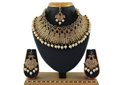 VATSALYA creation Alloy Gold-plated Black Jewellery Set(Pack of 1)
