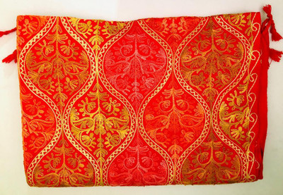 Kashmiri queen Wool Self Design Men, Women Shawl(Red)