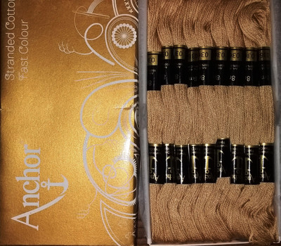 ANCHOR brown Thread(8 m Pack of25)