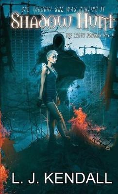Shadow Hunt(English, Paperback, Kendall L J)