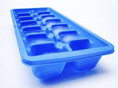 Sharry Ice Tray Multi Colour-5035 Blue Plastic Ice Cube Tray(Pack of1)