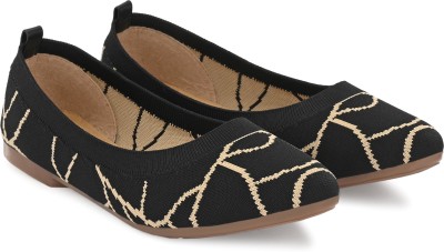 Taurene Beautifully Designed Knitted Python Textured Fabric|Charcoal Black| Bellies For Women(Black, Beige)