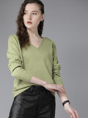 Roadster Solid V Neck Casual Women Green Sweater