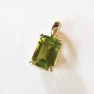 RATAN BAZAAR Gold-plated Peridot Stone