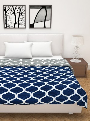 Divine Casa Abstract Double Comforter for  Heavy Winter(Polyester, Navy Blue & Grey)