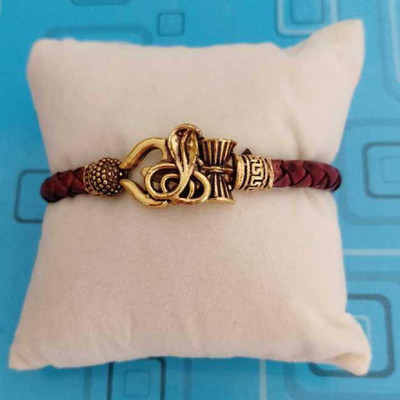 Pihoo Enterprise Leather Garnet Gold-plated Kada