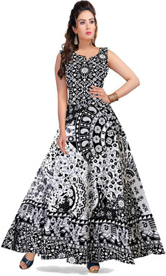 Kuberdisha Anarkali Gown(White, Black)