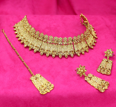 SAIYONI Alloy Gold-plated Beige Jewellery Set(Pack of 1)