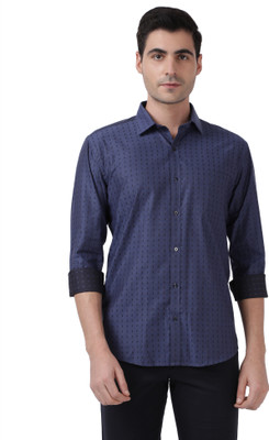PARK AVENUE Men Solid Casual Blue Shirt