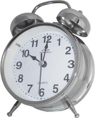 Triangle Ant Analog Silver Clock