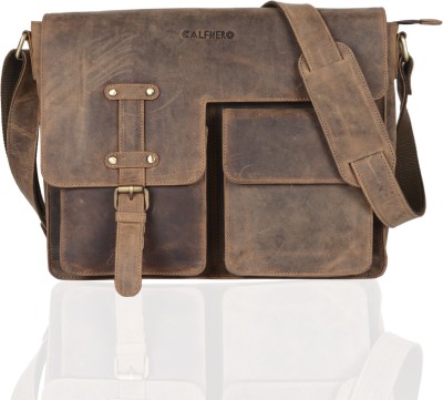 Calfnero Men Tan Messenger Bag