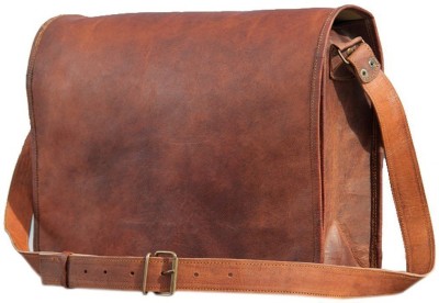 Pranjals House Men Brown Messenger Bag