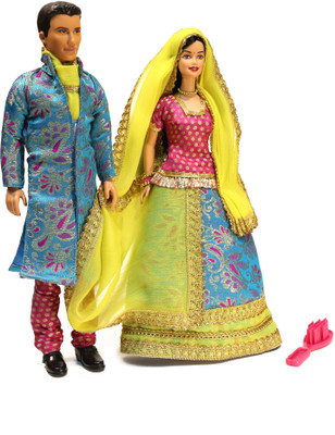 Color May Vary Barbie /& Ken in India