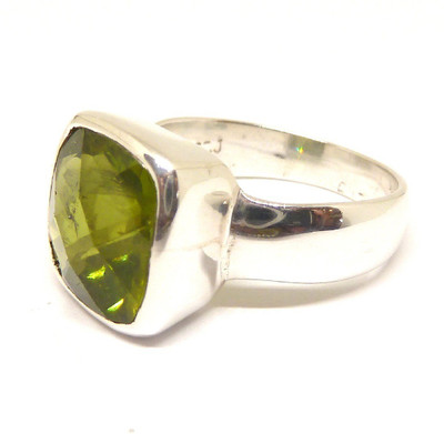 RATAN BAZAAR Stone Peridot Silver Plated Ring