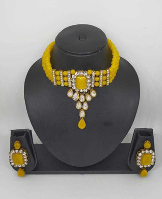 padmawati Alloy Yellow Jewellery Set(Pack of 1)