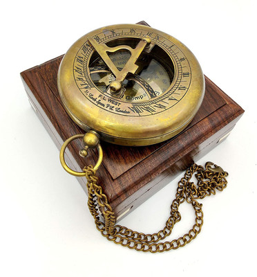 Ascent India Antique Brass sundial compass lid with chain and wood box gift Compass(Gold)