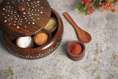 Giftoshopee Spice Set Wooden