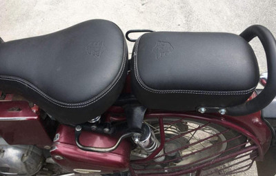 KOHLI BULLET ACCESSORIES Seat Cover Black fancy For Enfield Classic 350/500 cc , Classic chrome Split Bike Seat Cover For Royal Enfield Classic Desert Storm