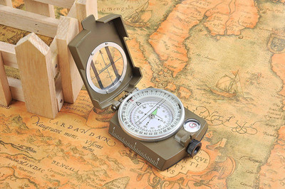 Triangle Ant Professional Multifunction Military Army Metal Sighting Compass (Green) Compass(Green)