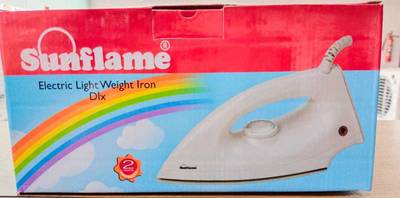 SUNFLAME LT WT IRON DLX 750 W Dry Iron