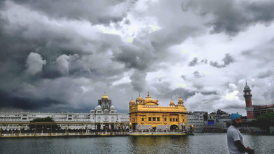 anshul internet point 45.72 cm GOLDEN TEMPLE 5 Self Adhesive Sticker(Pack of 1)