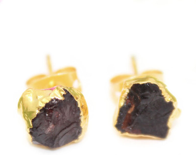 G-Vogue Stylish Designer Fancy Shape Gold Electroplated Natural Red Garnet Brass Stud Earring