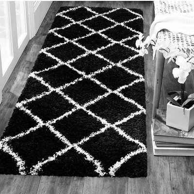 shopgallery Black, White Polyester Runner(2 ft,  X 4 ft, Rectangle)