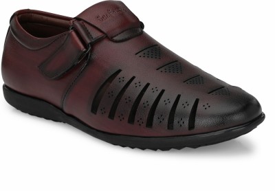 SAN FRISSCO Men Sandals(Burgundy , 10)