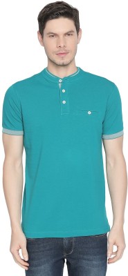 BASICS Solid Men Henley Neck Green T-Shirt