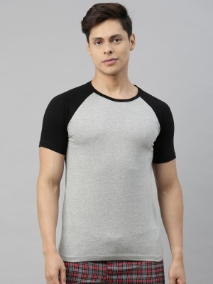 JOVEN Solid Men Round Neck Black T-Shirt