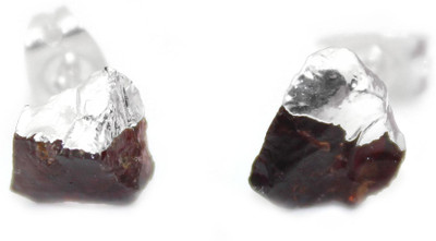 G-Vogue Stylish Designer Fancy Shape Silver Electroplated Natural Red Garnet Brass Stud Earring