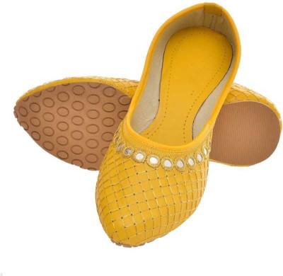 ZIYARAT COLLECTION Bellies Jutis For Women(Yellow , 5)