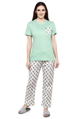 Evolove Women Printed Green, White Night Suit Set