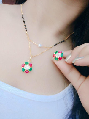 Pihoo Enterprise Alloy Gold-plated Red, Green Jewellery Set(Pack of 1)