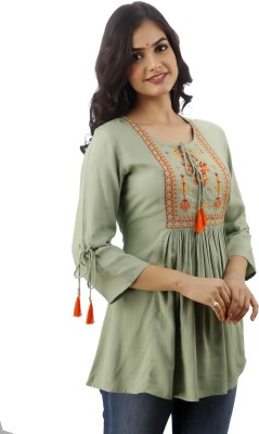 DMP FASHION Casual 3/4 Sleeve Embroidered Women Light Green Top