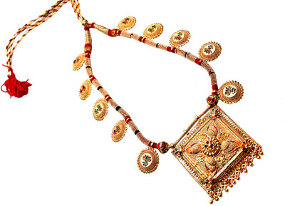 VIVA VIRAL Alloy Gold-plated Gold Jewellery Set(Pack of 1)