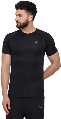 Invincible Solid Men Round Neck Black T-Shirt