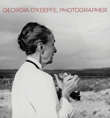 Georgia O'Keeffe, Photographer(English, Hardcover, Volpe Lisa)
