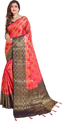 KanjiQueen Woven Patola Silk Blend Saree(Pink)