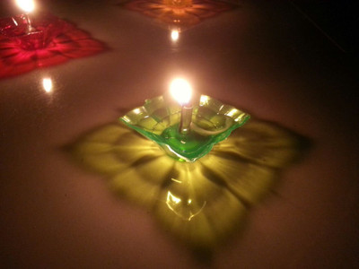 Three Secondz Plastic Square Design 3D Diya Panti for Diwali Festival Decoration Plastic (Pack of 12) Table Diya Set(Height: 1.5 inch)