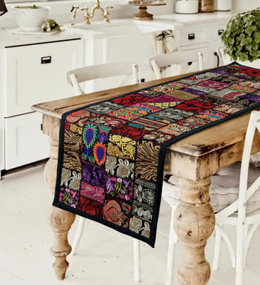 Ravaiyaa - Attitude Is Everything Black 155 cm Table Runner(Cotton)