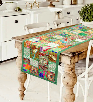 Ravaiyaa - Attitude Is Everything Green 155 cm Table Runner(Cotton)
