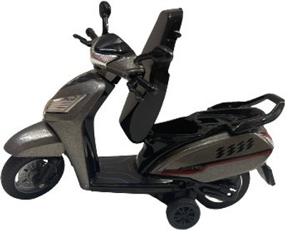 SARASI Bestiva Dashing Scooter Pull Back Toy Openable Seat [GREY](Grey, Pack of: 1)