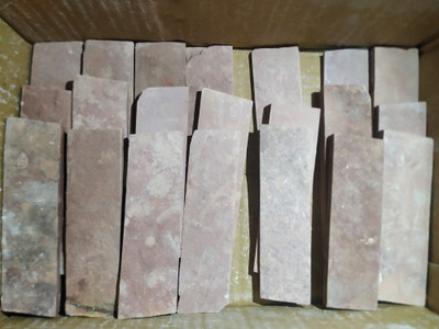 Brighty 10pcs red natural earthy slate chips billards chalk box(10 Sticks)