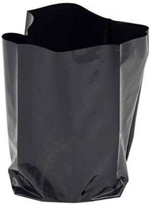 greengrow Grow bag is used to fill with a growing medium and used for growing plants. The growing medium is usually based on a soilless organic material such as peat, coir, composted green waste, composted bark or composted wood chips, or a mixture of these. Various nutrients are added, sufficient f