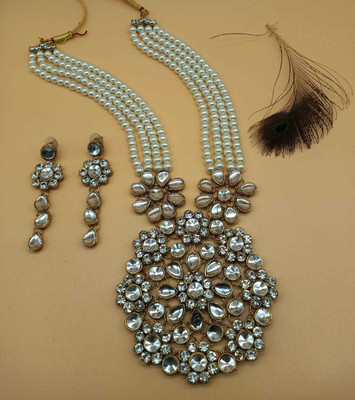 CATALYST Alloy Gold-plated White Jewellery Set(Pack of 1)