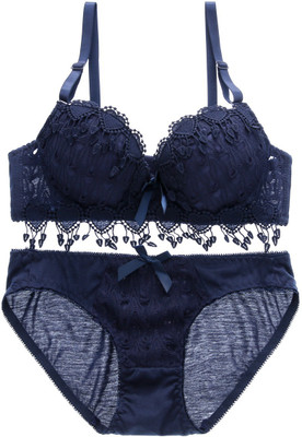 Nakshu Lingerie Set