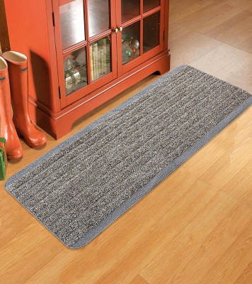 Saral Home Grey Polyester Runner(2 ft,  X 4 ft, Rectangle)